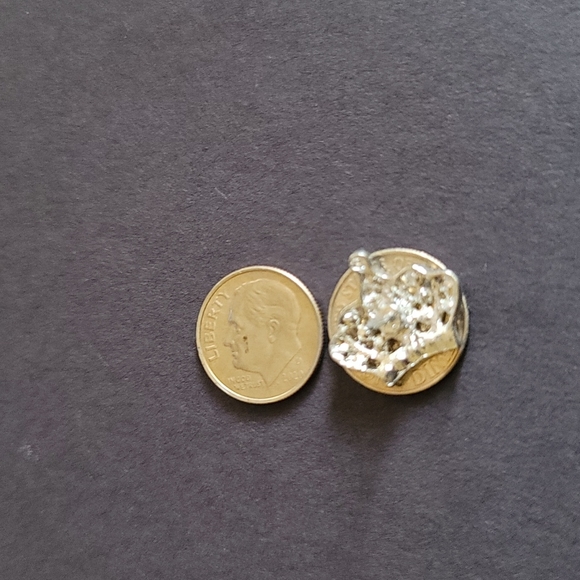 Silver Rhinestone Crown Brooch - Picture 6 of 7